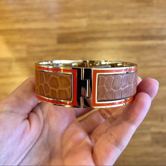 Henri Bendel bracelet - Picture 2 of 5